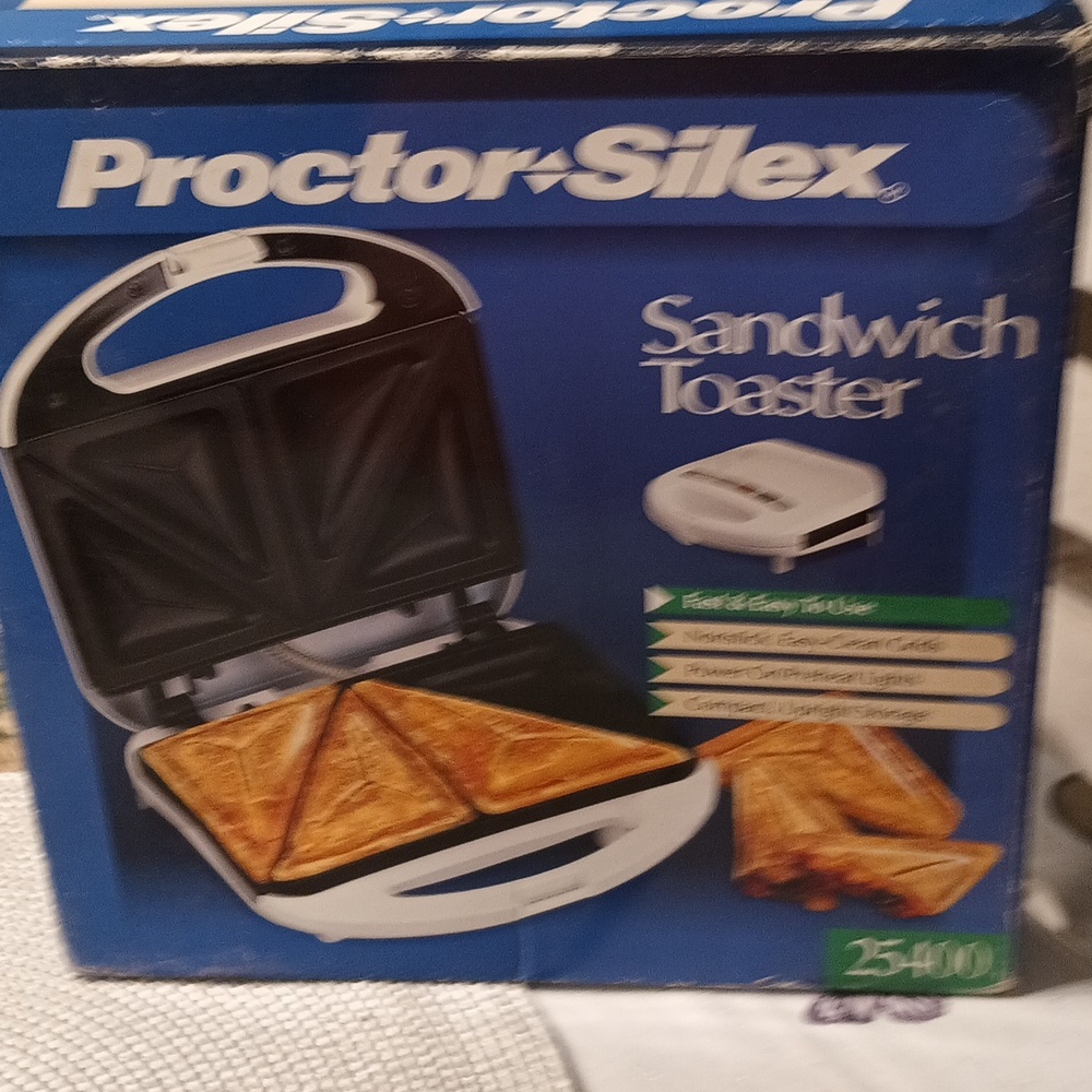 Brand New in Box Proctor Silex Sandwich Toaster